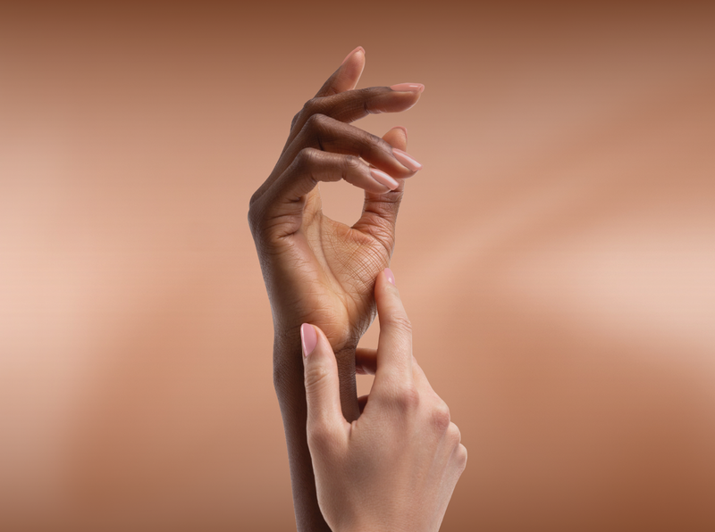 Adopte la tendance intemporelle des ongles nudes : Conseils pour des ongles naturels, chics et sophistiqués