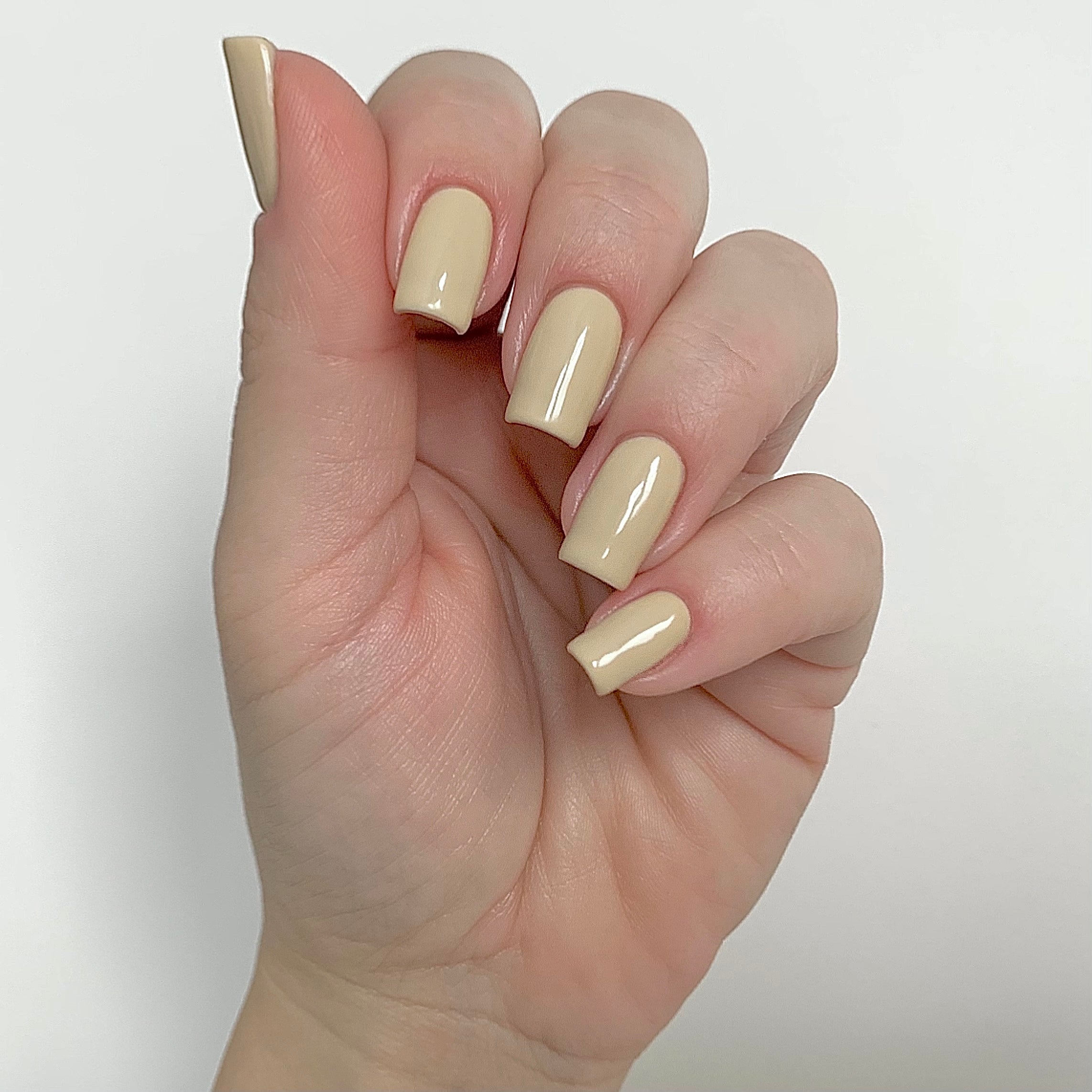 Looky Vernis Gel 3 en 1 #933 Eggnog (Collection 12 Jours de Noël) (EXCLUSIVITÉ WEB)