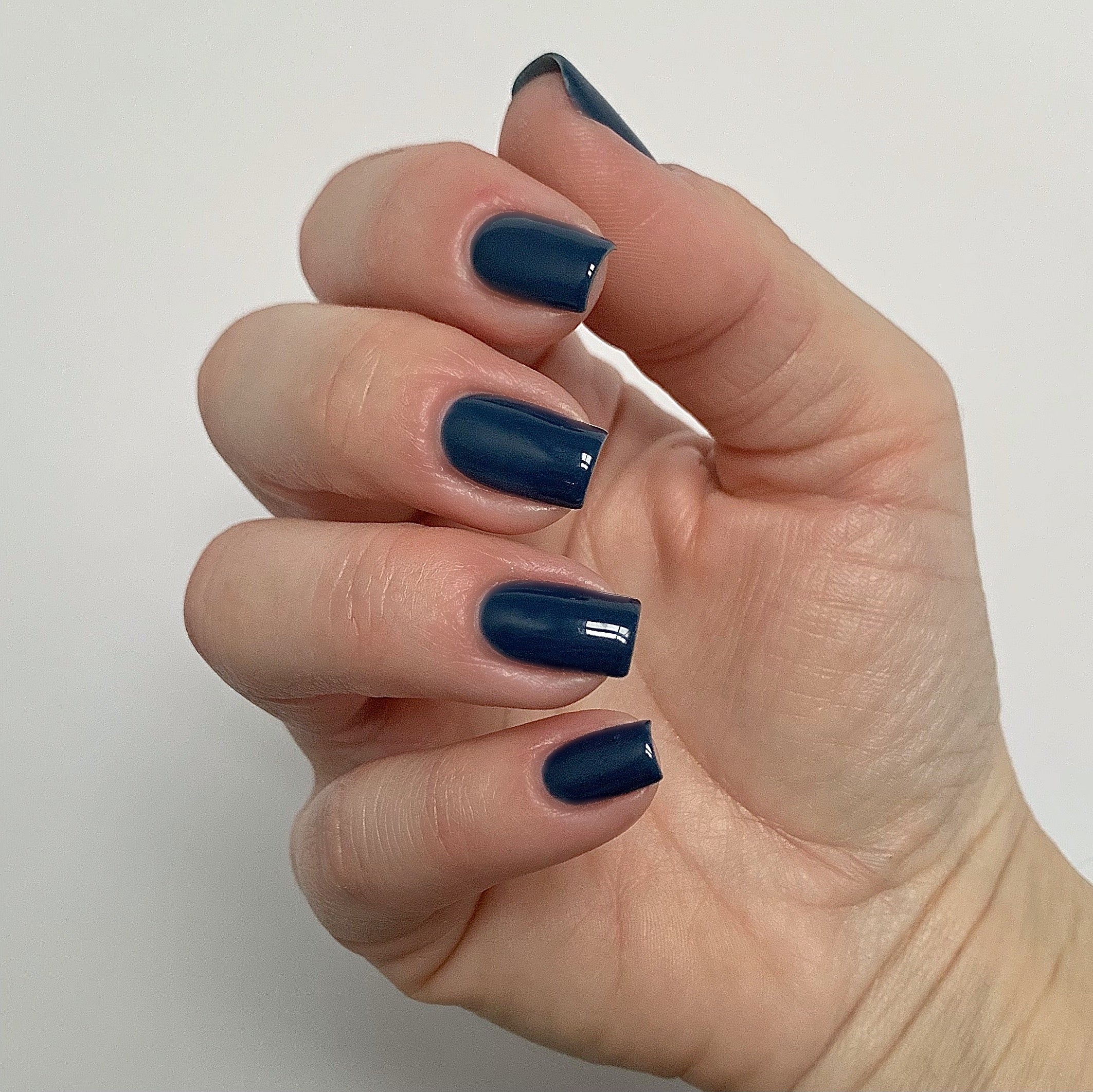 3 in 1 Gel Nail Polish #821 Alexie (Après-Ski Collection)