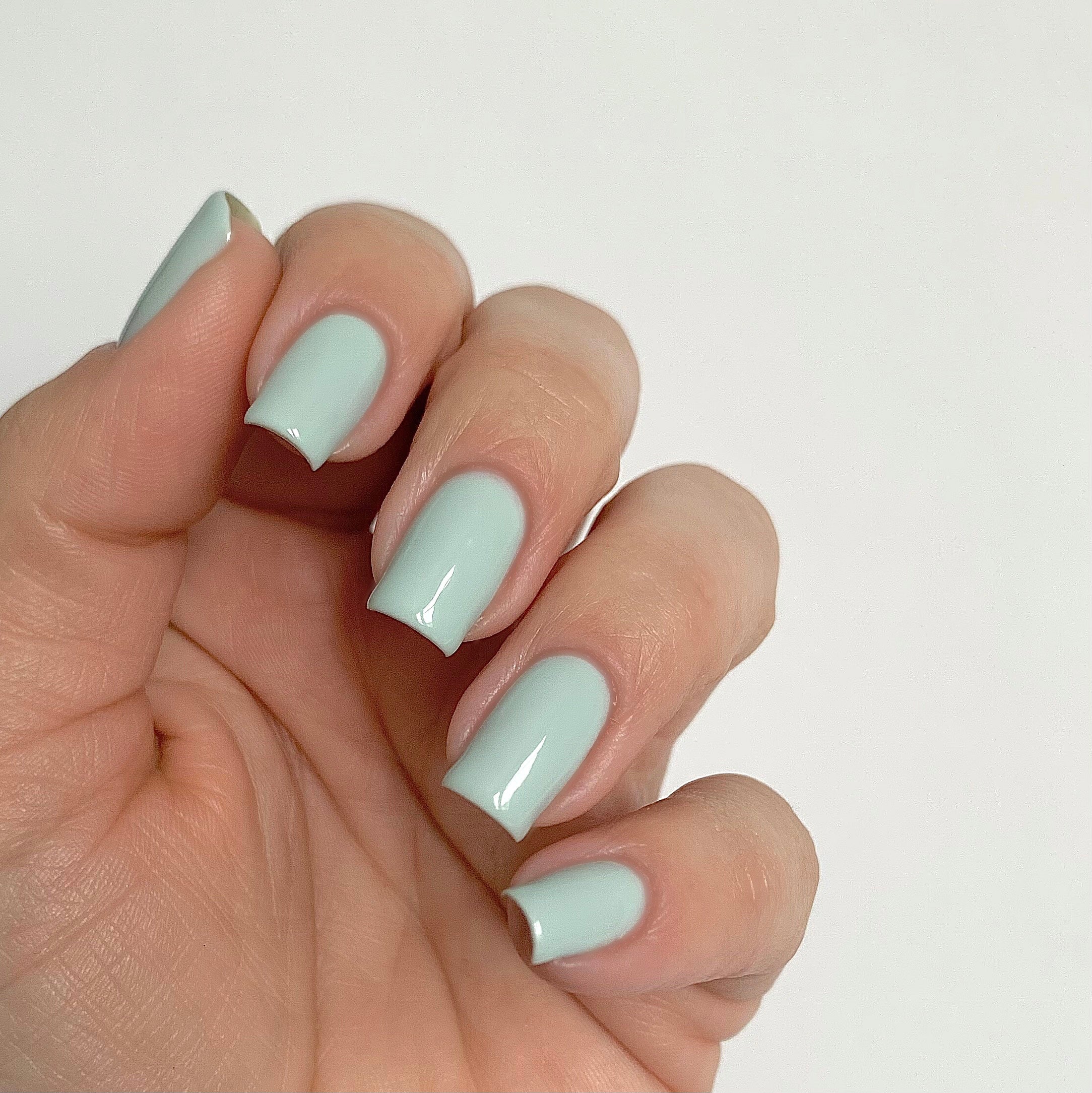 3 in 1 Gel Nail Polish #820 Angélie (Après-Ski Collection)